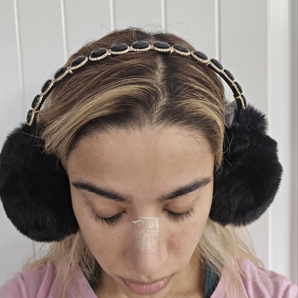BNIB Vince Camuto Ear Muffs